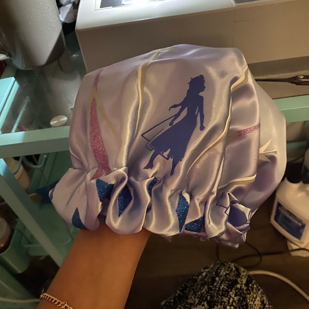 Kids silk bonnets
